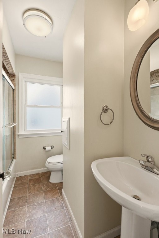 B J Luceys - Residential