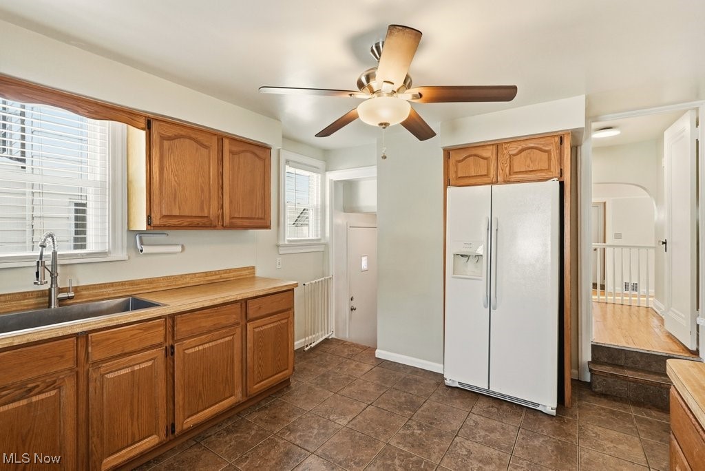 B J Luceys - Residential