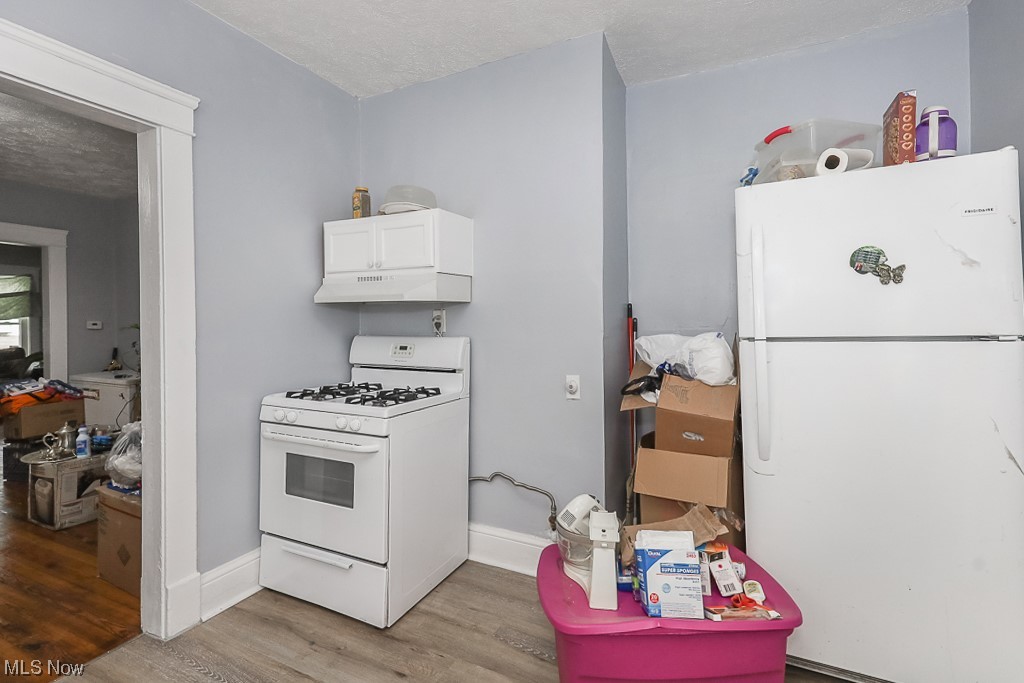 D C Taylors - Residential Income