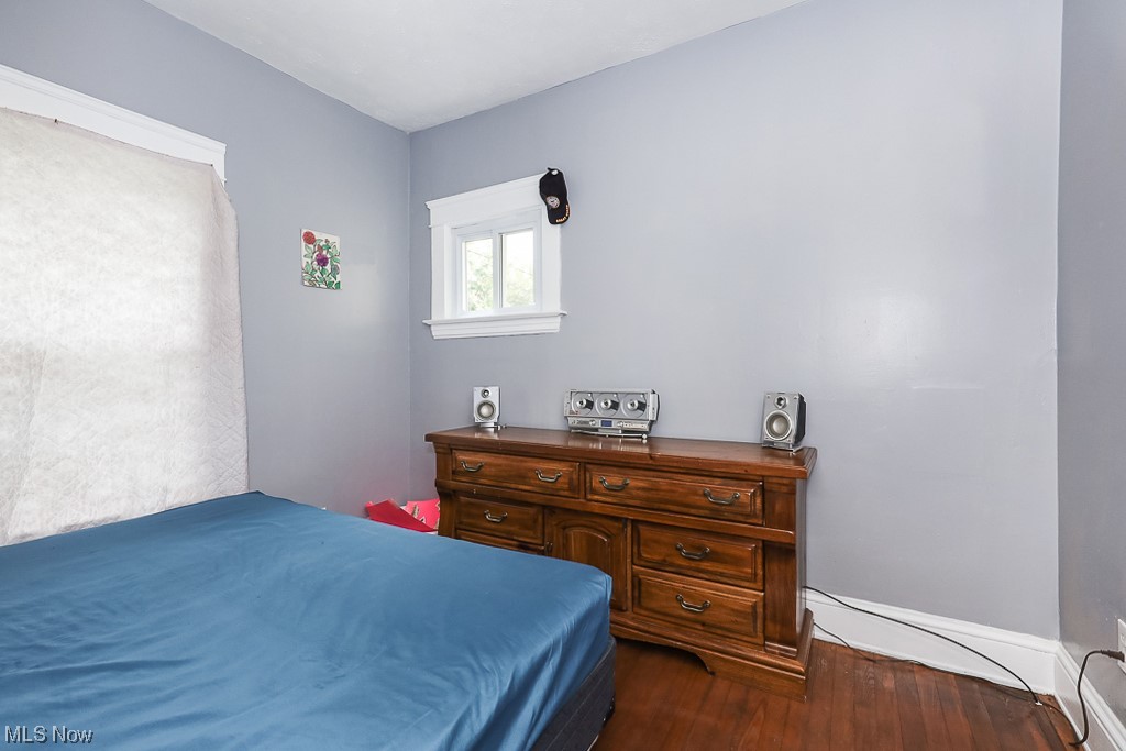 D C Taylors - Residential Income