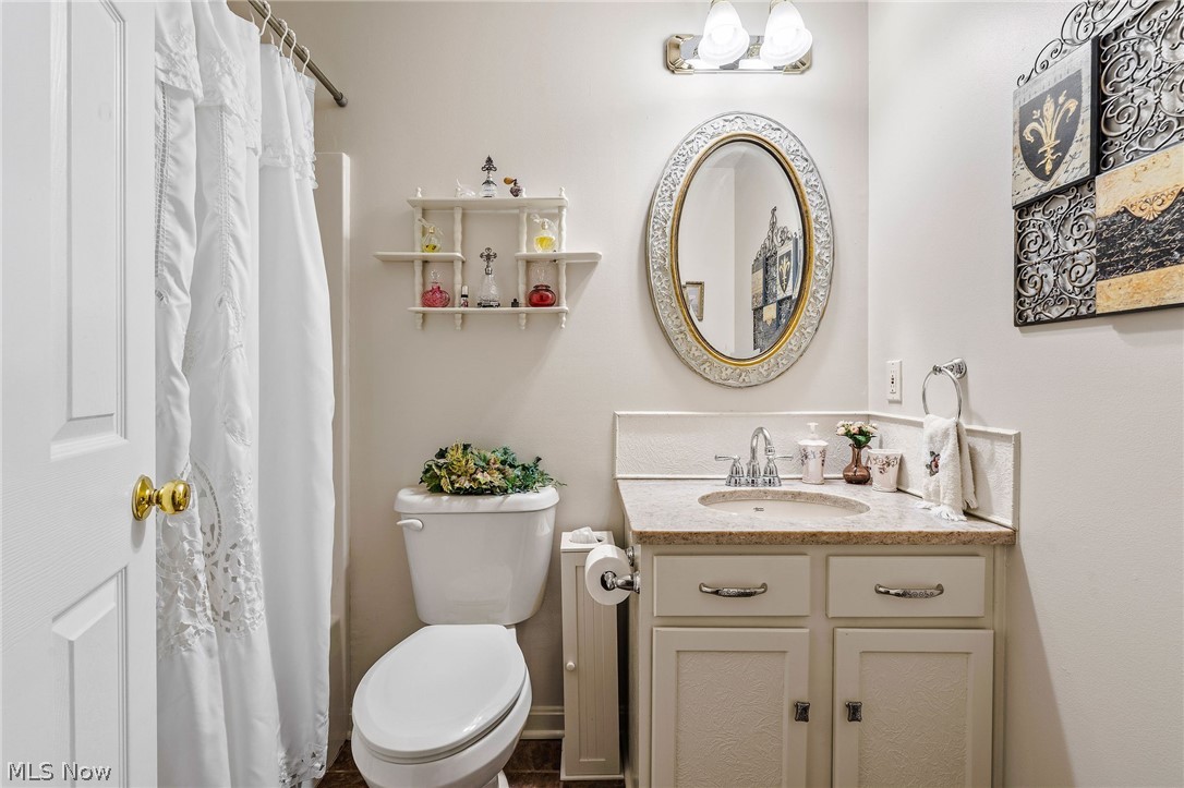 Ridgewood Falls Condos - Residential