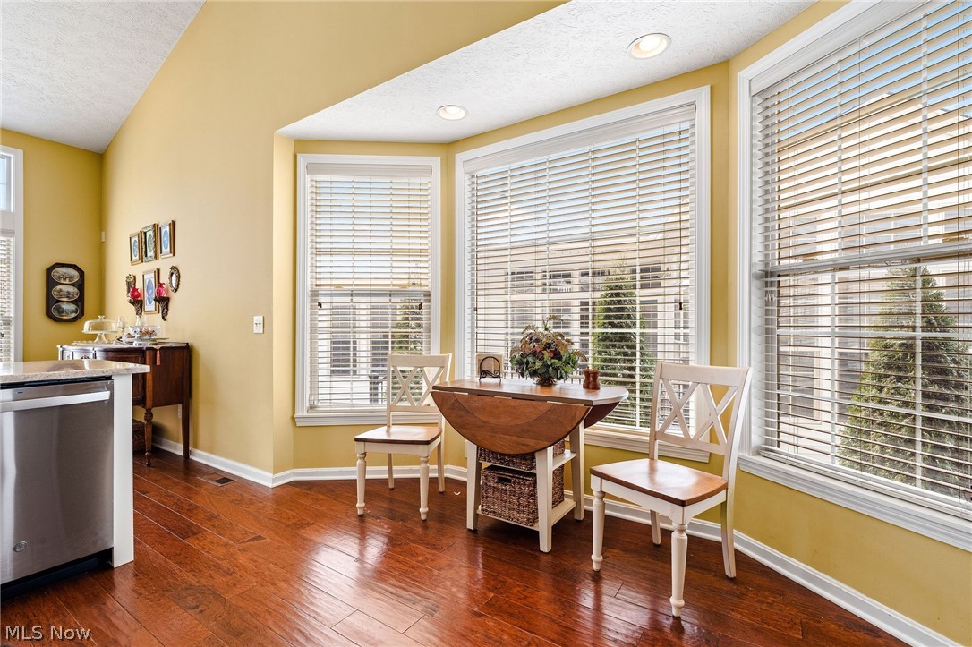 Ridgewood Falls Condos - Residential