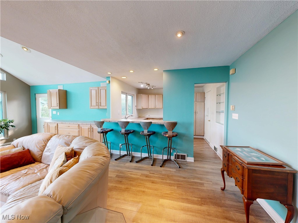 29207 Cresthaven Drive, Willowick, Ohio image 10