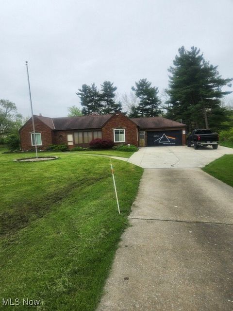 16427 Albion Road Strongsville OH 44136