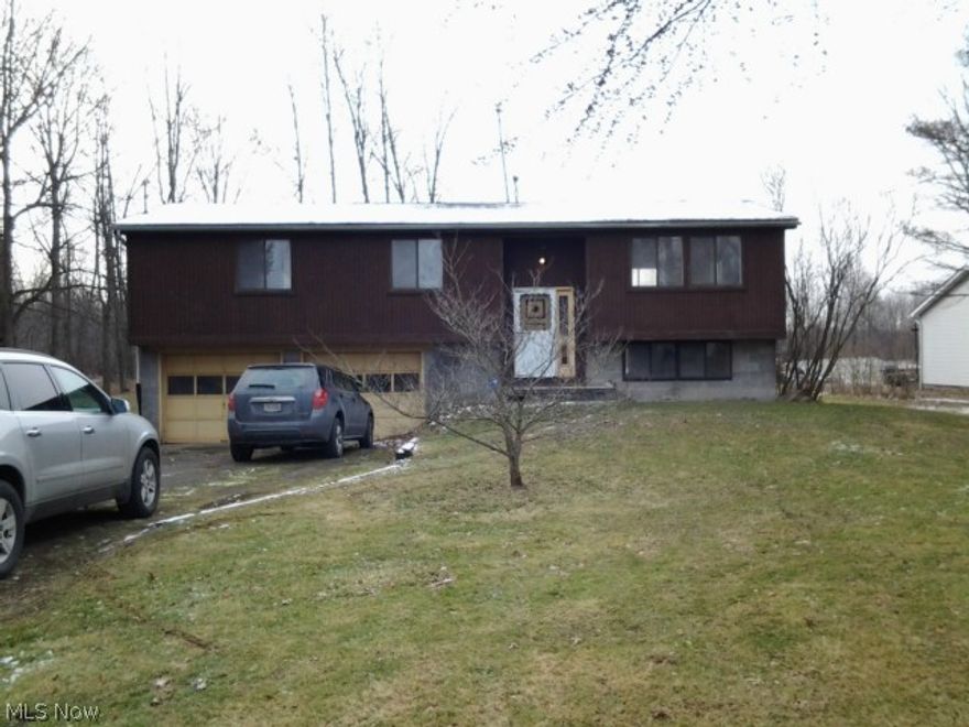 Investors and Do-it-Yourselfer's Take Notice!  Great opportunity to own a home in a quiet, peaceful setting!  Yes, this bi-level home needs TLC--but those creative buyers with Vision will be thrilled at the Challenge as they will be able to see their finished home and feel it was certainly worth all of their efforts!  Septic Update Buyer's Responsibility.
