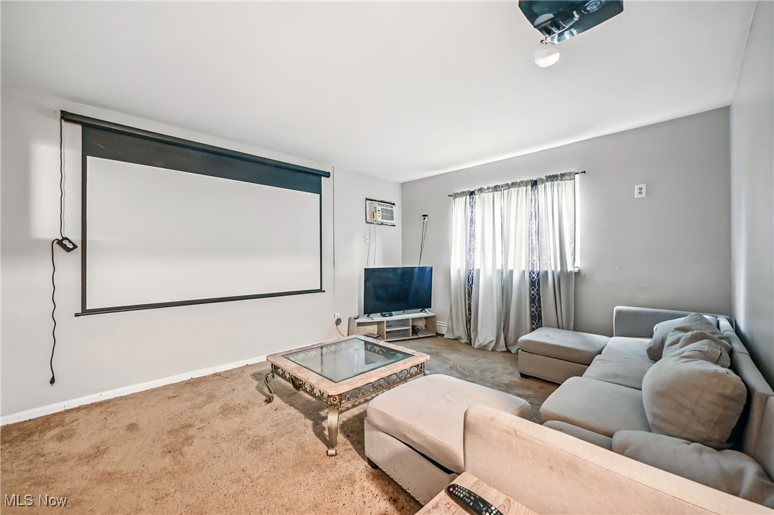 Austintown, Ohio 44515, United States, 4 Bedrooms Bedrooms, ,2 BathroomsBathrooms,Residential,Contingent,147180