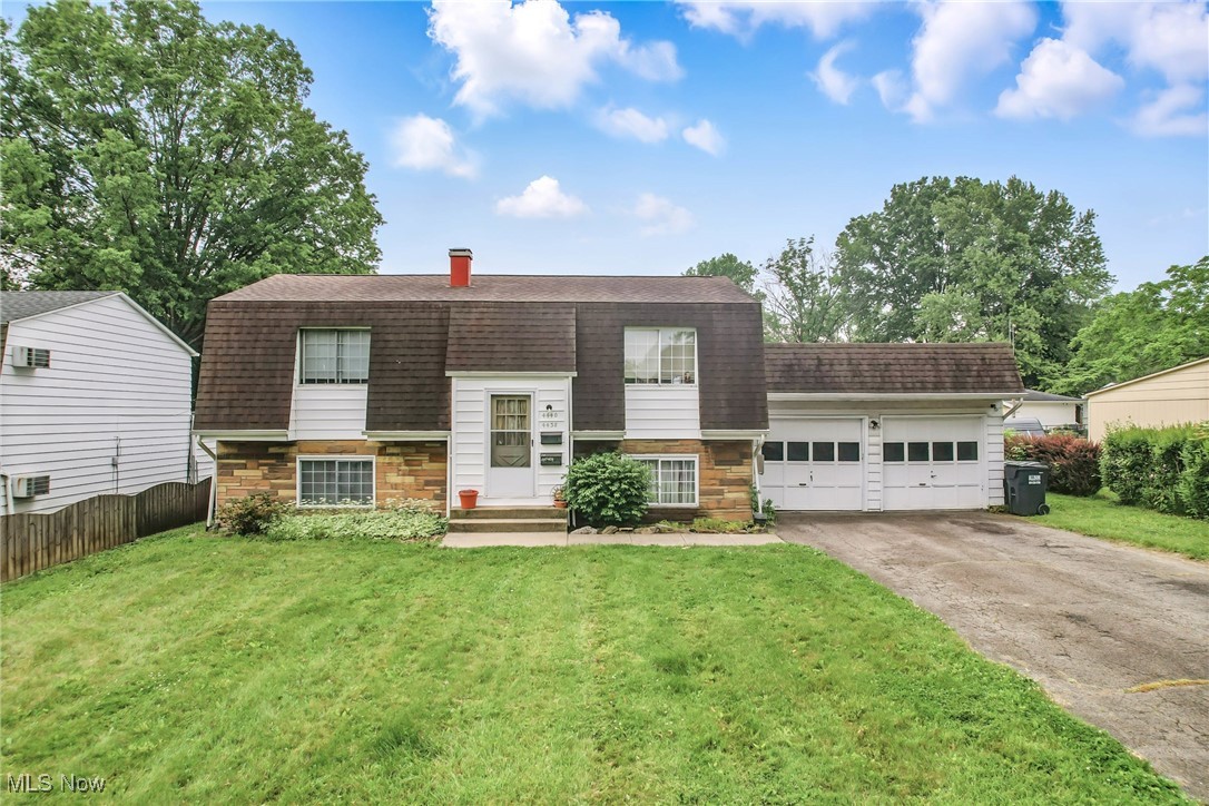 Austintown, Ohio 44515, United States, 4 Bedrooms Bedrooms, ,2 BathroomsBathrooms,Residential,Contingent,147180