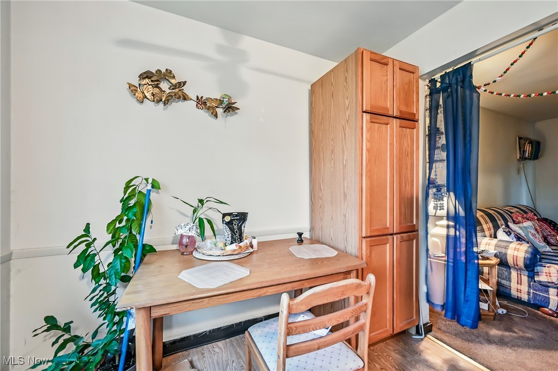 Austintown, Ohio 44515, United States, 4 Bedrooms Bedrooms, ,2 BathroomsBathrooms,Residential,Contingent,147180