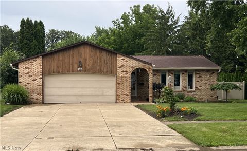 Homes For Sale - 823 Gloucester Drive<br/> Huron, OH 44839