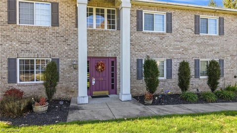 Tiny photo for 544 Caroline Avenue, Hubbard, OH 44425 (MLS # 5255775)