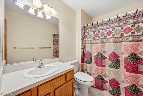 Tiny photo for 544 Caroline Avenue, Hubbard, OH 44425 (MLS # 5255775)