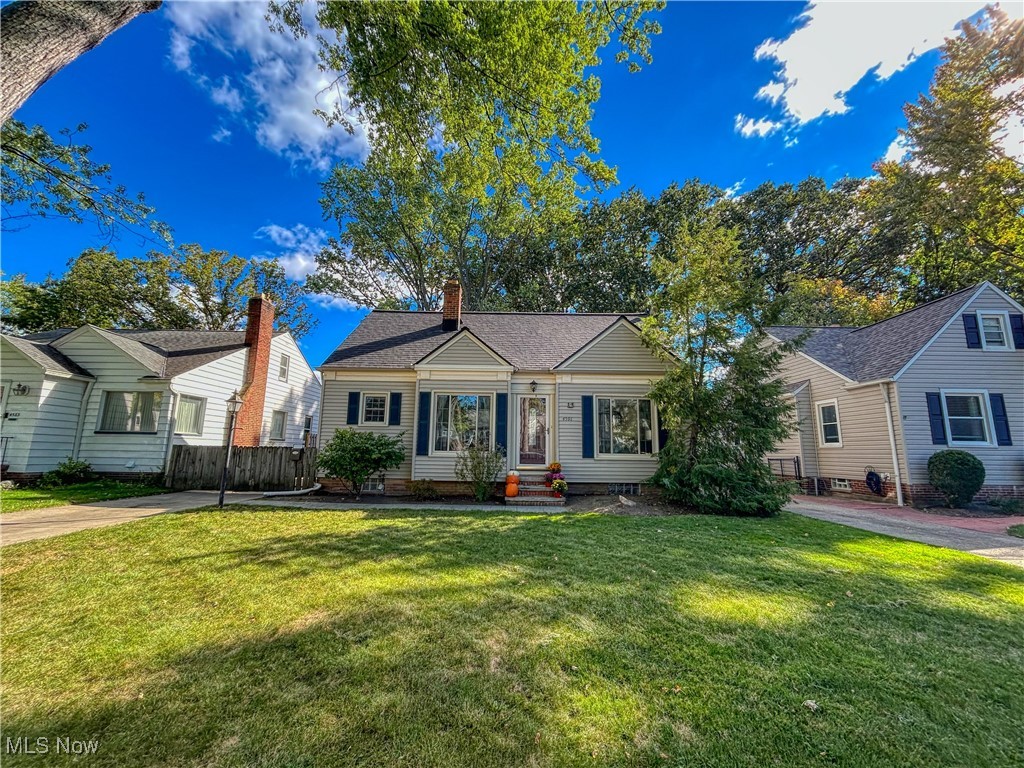 Royal Lorain - Residential