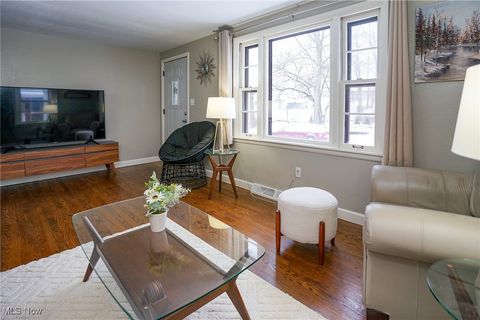 Tiny photo for 818 Wyoming Place NE, Massillon, OH 44646 (MLS # 5178398)