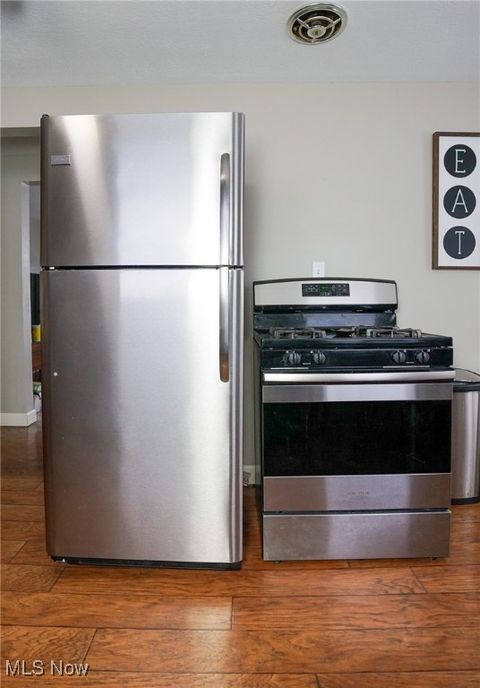 Tiny photo for 818 Wyoming Place NE, Massillon, OH 44646 (MLS # 5178398)