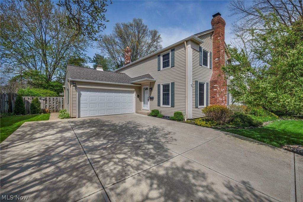 Photo of 23066 Stoneybrook Drive, North Olmsted, OH 44070 (MLS # 5193634)