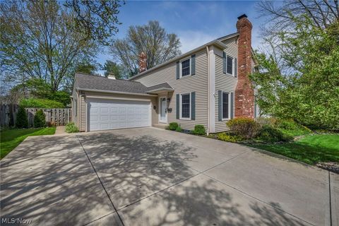 Tiny photo for 23066 Stoneybrook Drive, North Olmsted, OH 44070 (MLS # 5193634)