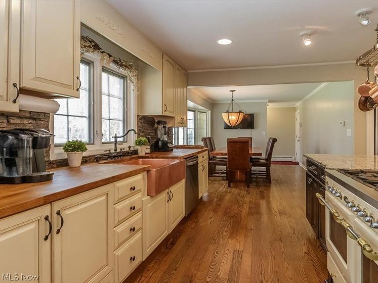 Munson 02 - Residential