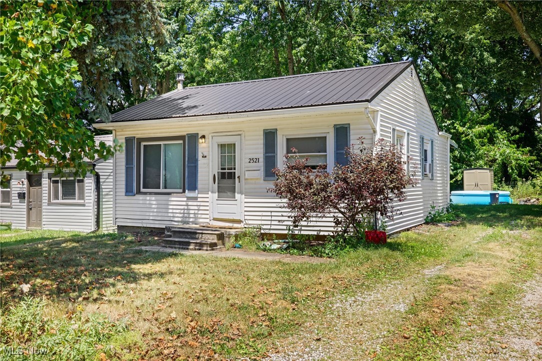 Welcome to 2521 44th Street, located in the desirable Plain Local School District. This charming 2-bedroom, 1-bath ranch offers convenient first-floor living and a low-maintenance yard. It’s a great opportunity for investors, first-time homebuyers, or anyone looking to avoid stairs. Whether you're looking to expand your rental portfolio or find a home of your own, this property is a smart choice with tons of potential.