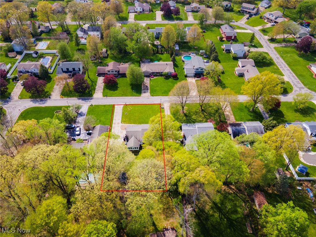 8459 Four Seasons Trail, Poland, Ohio image 40