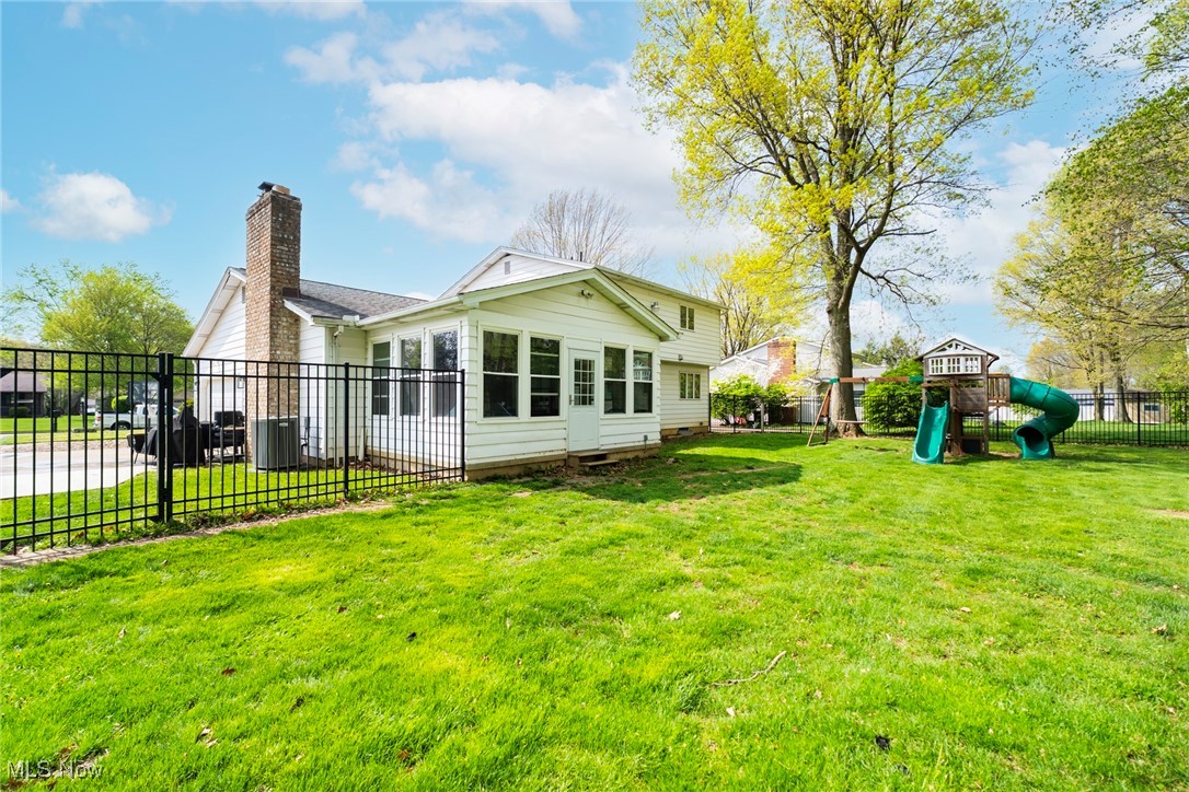 8459 Four Seasons Trail, Poland, Ohio image 36