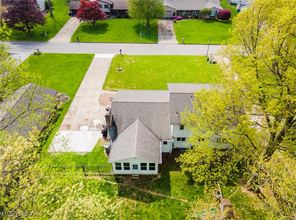 8459 Four Seasons Trail, Poland, Ohio image 42