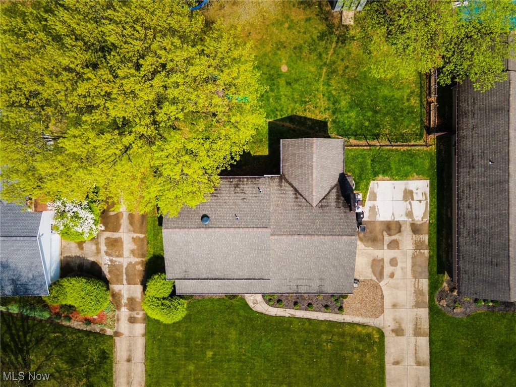 8459 Four Seasons Trail, Poland, Ohio image 45
