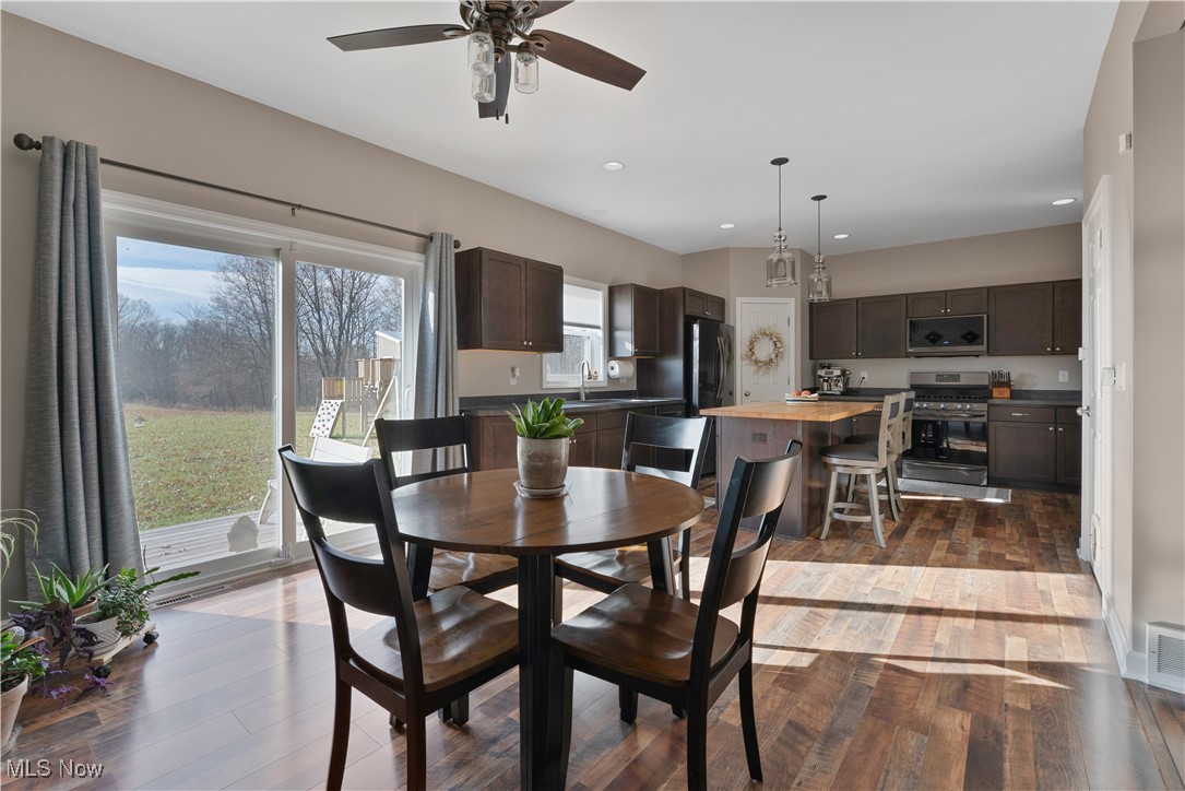 Robert & Elizabeth Bennett Pla - Residential