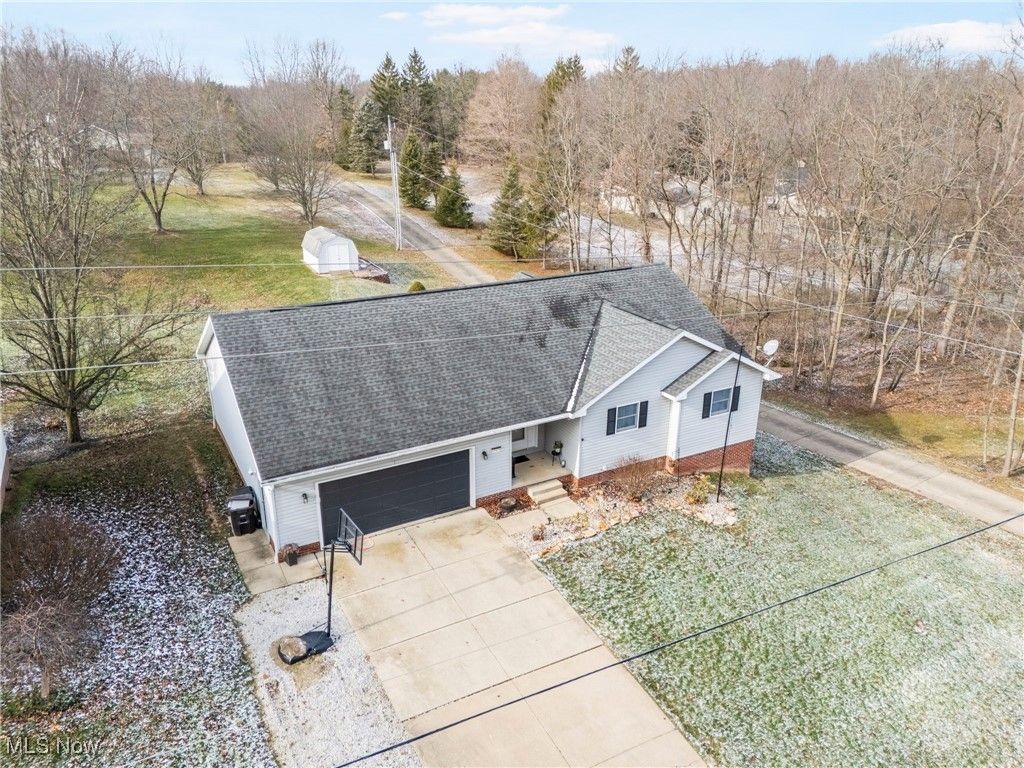 Photo of 10476 Welton Road NE, Bolivar, OH 44612 (MLS # 5181111)