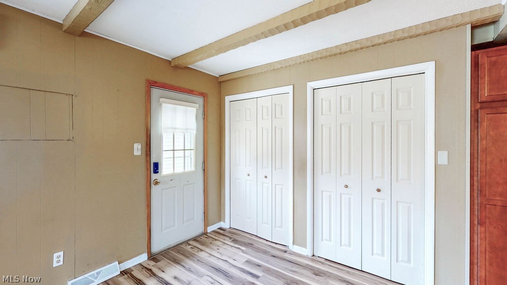 TR 1 E OF NORTH ST .130A - Residential