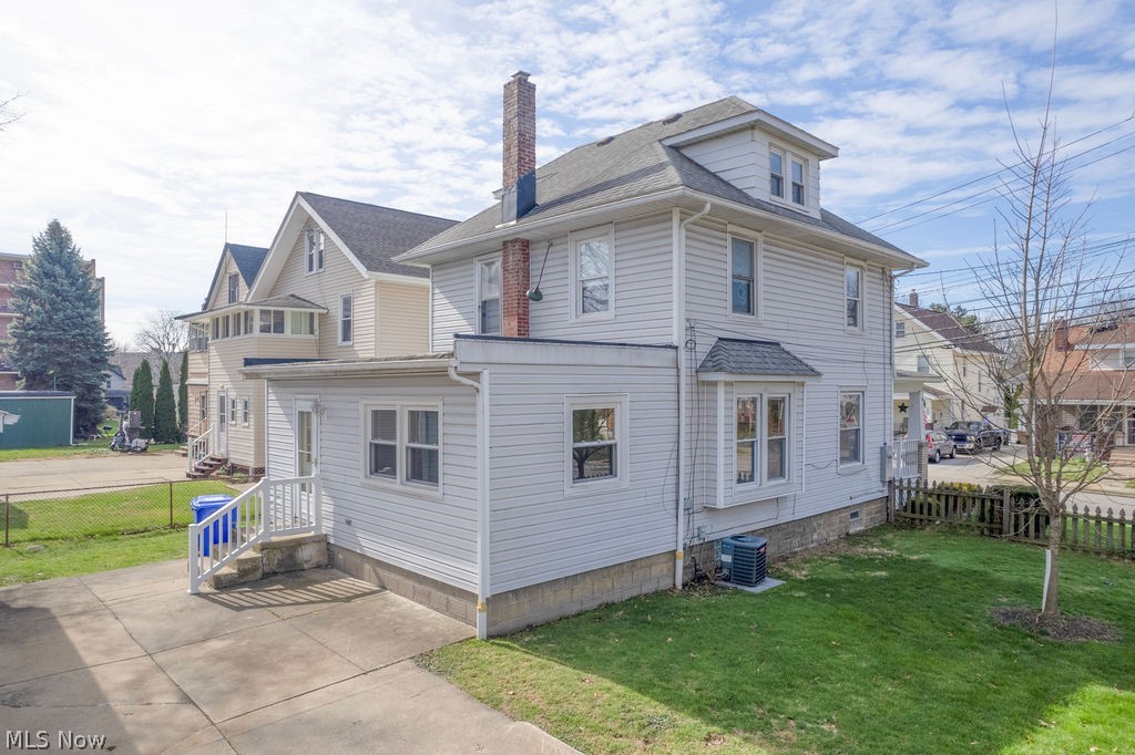 TR 1 E OF NORTH ST .130A - Residential