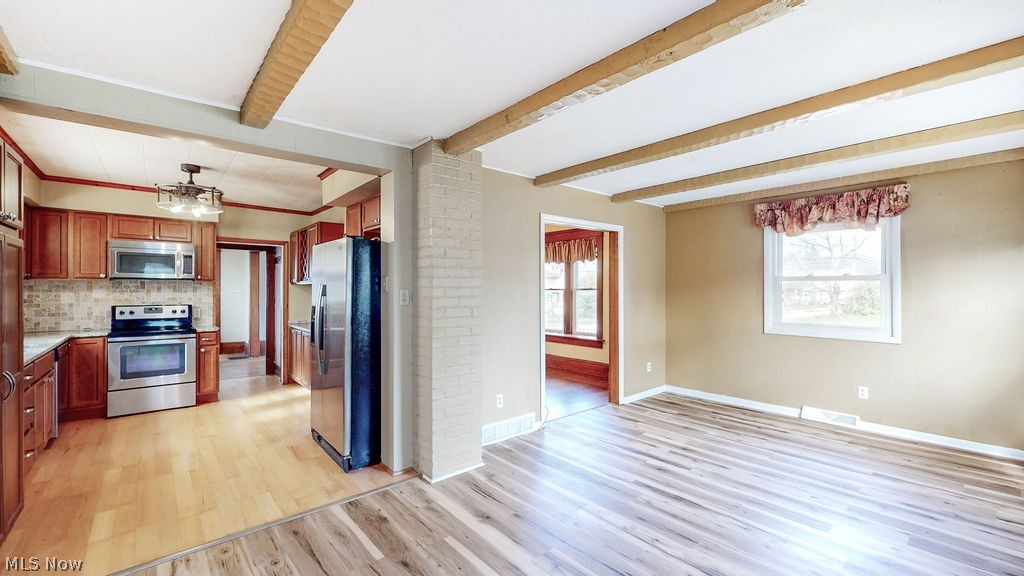 TR 1 E OF NORTH ST .130A - Residential