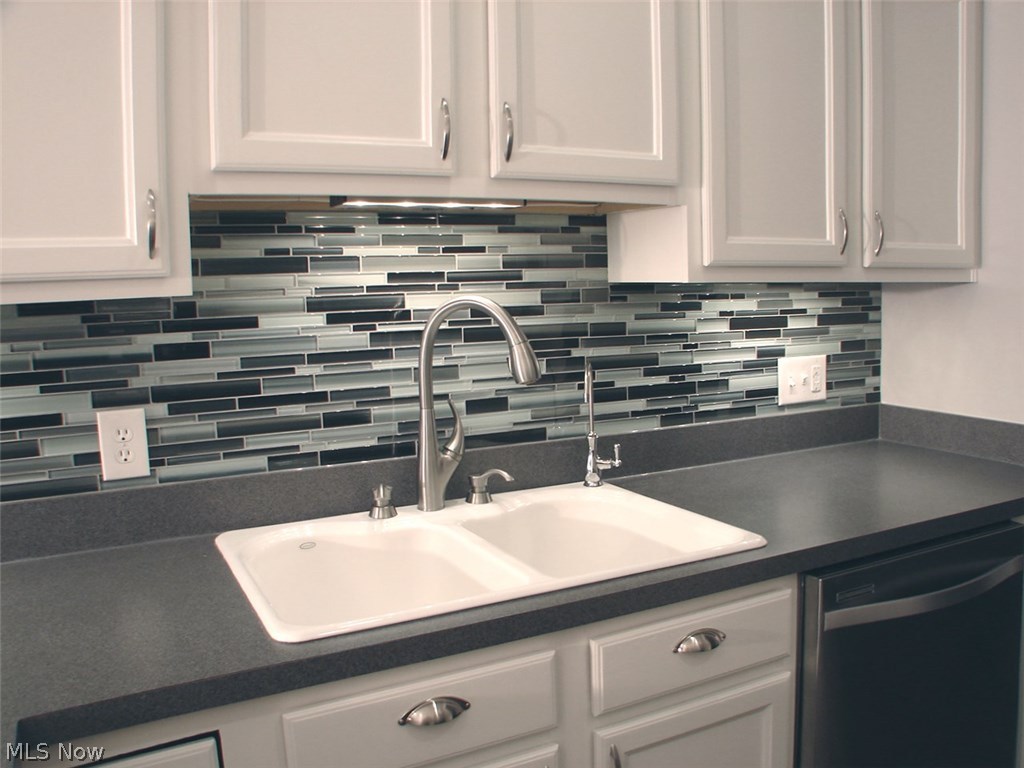 Emerald Lake Reserve Condo Ph 01a - Residential