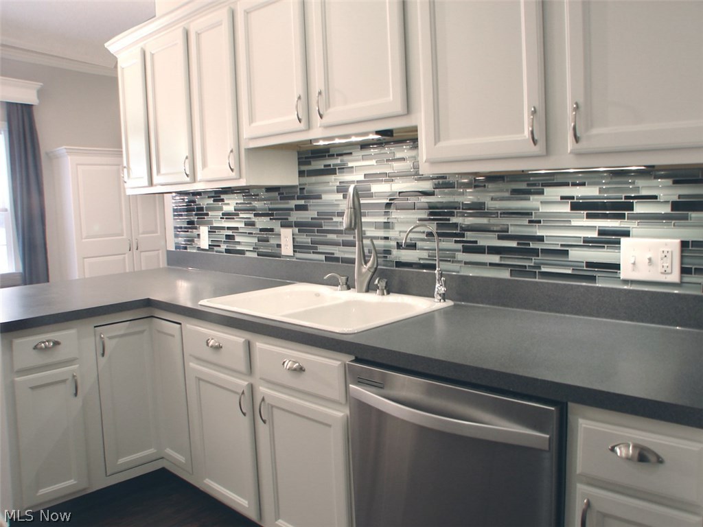 Emerald Lake Reserve Condo Ph 01a - Residential