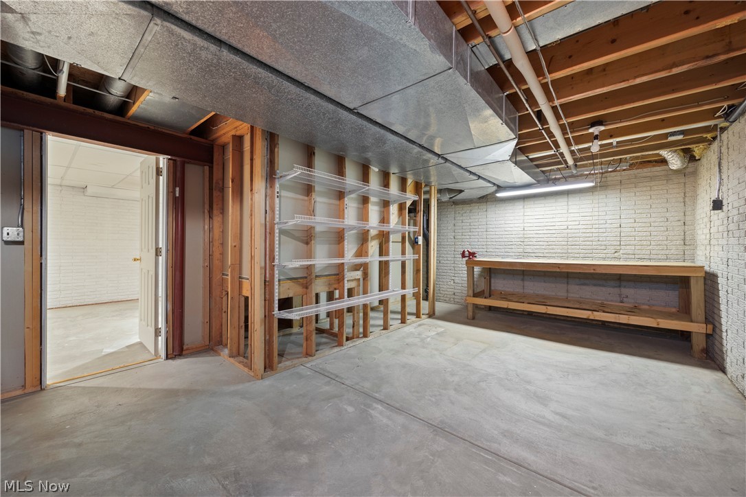 Lakeside Vill - Residential