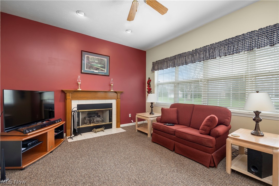 Lakeside Vill - Residential