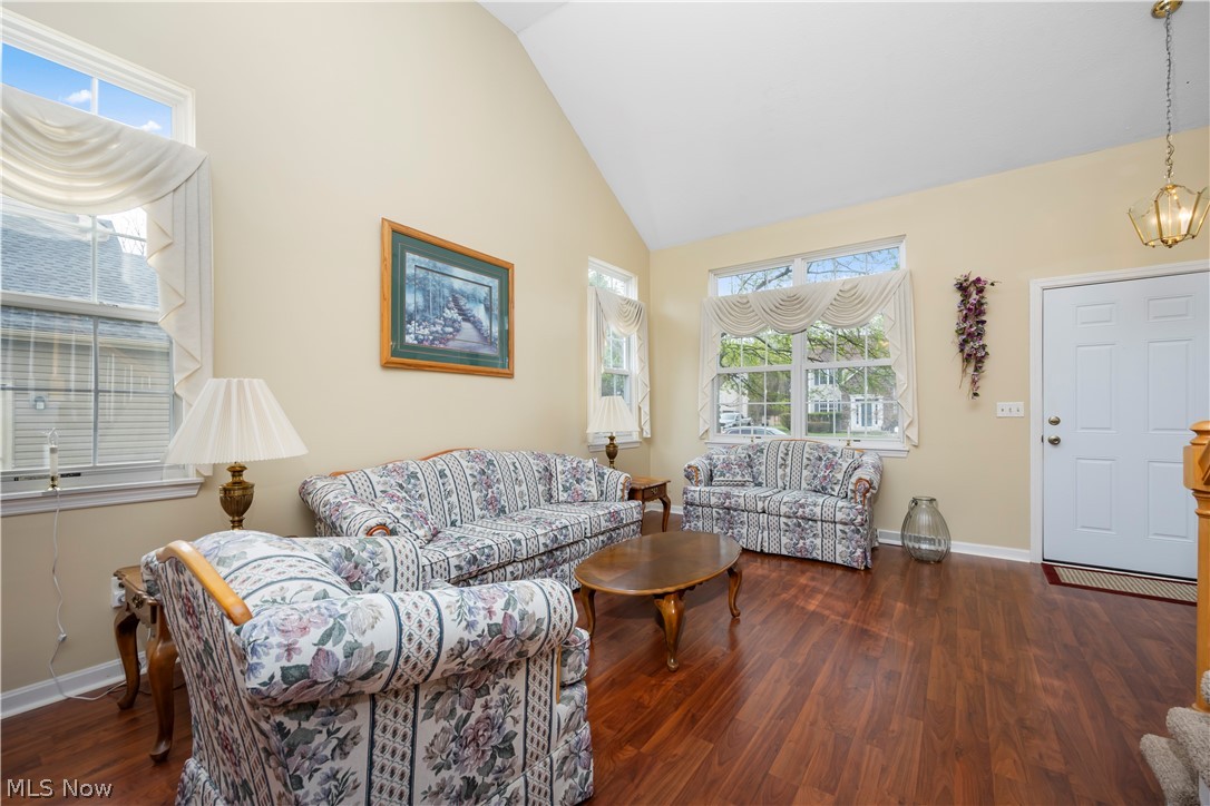 Lakeside Vill - Residential