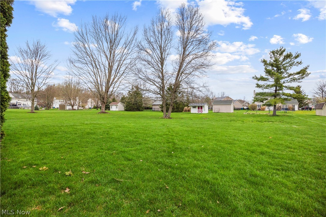 Lakeside Vill - Residential