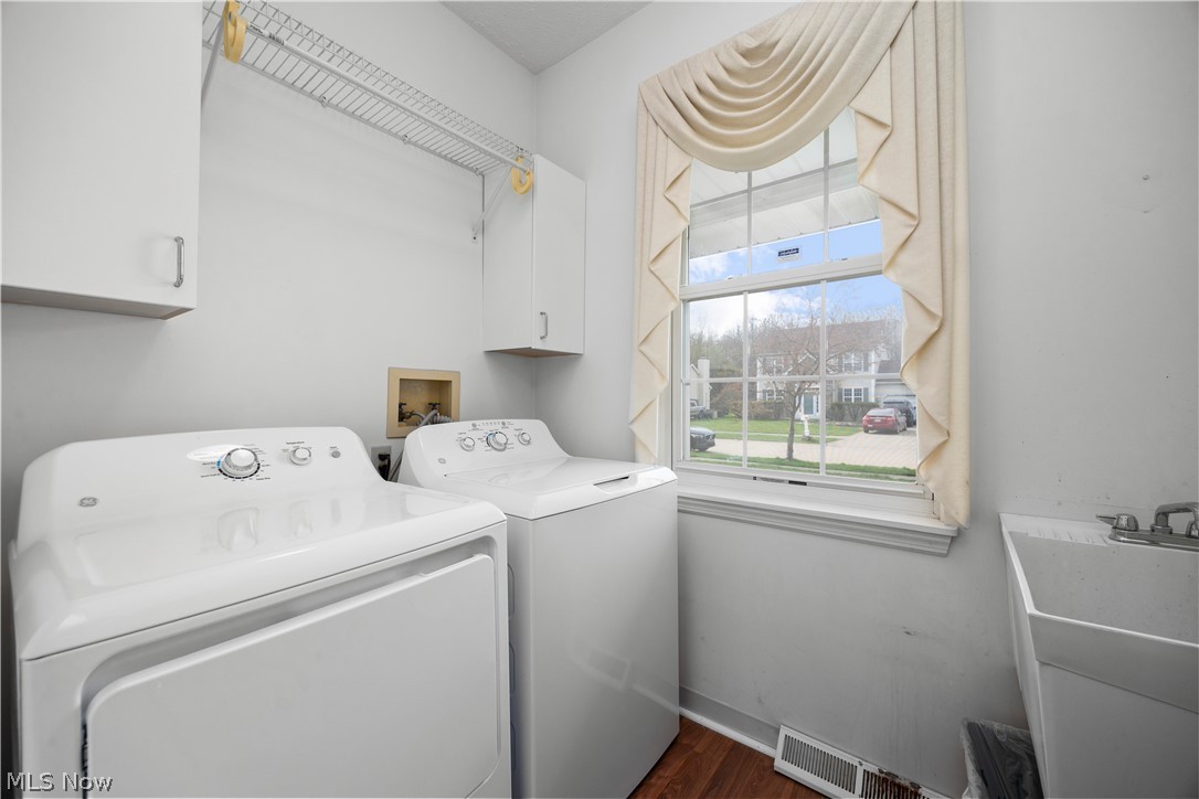 Lakeside Vill - Residential