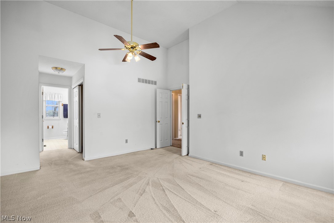 Lakeside Vill - Residential