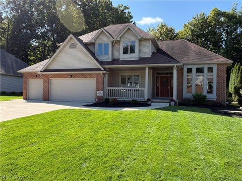 Homes For Sale - 7747 Amberwood Trail<br/> Youngstown, OH 44512