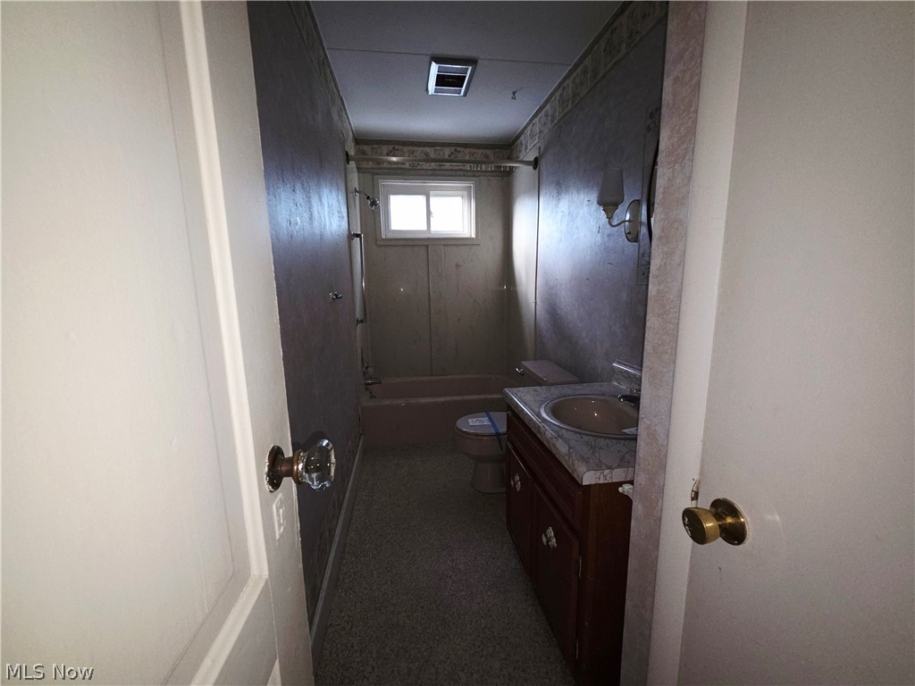 Wallaces Add 04 - Residential
