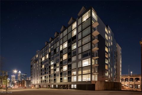 2222 Detroit Avenue 503 Cleveland OH 44113