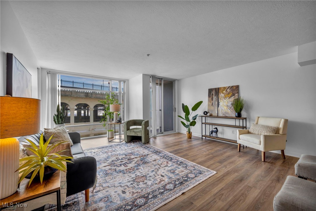 2222 Detroit Avenue 503