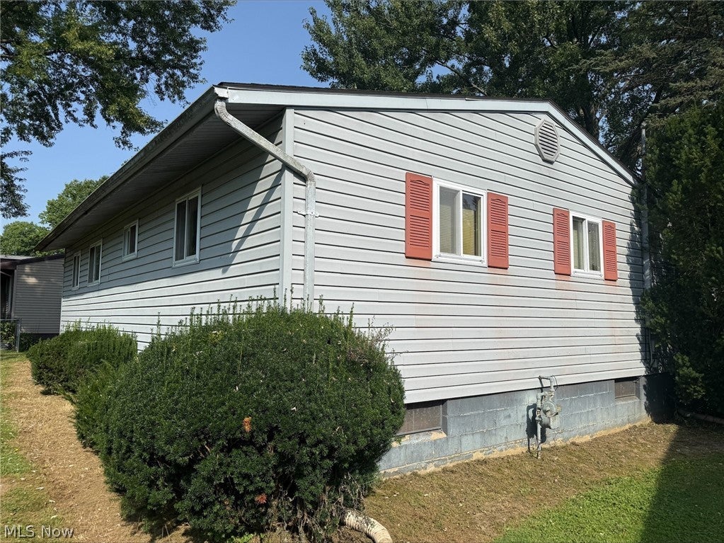 1312 Deforest Road SE