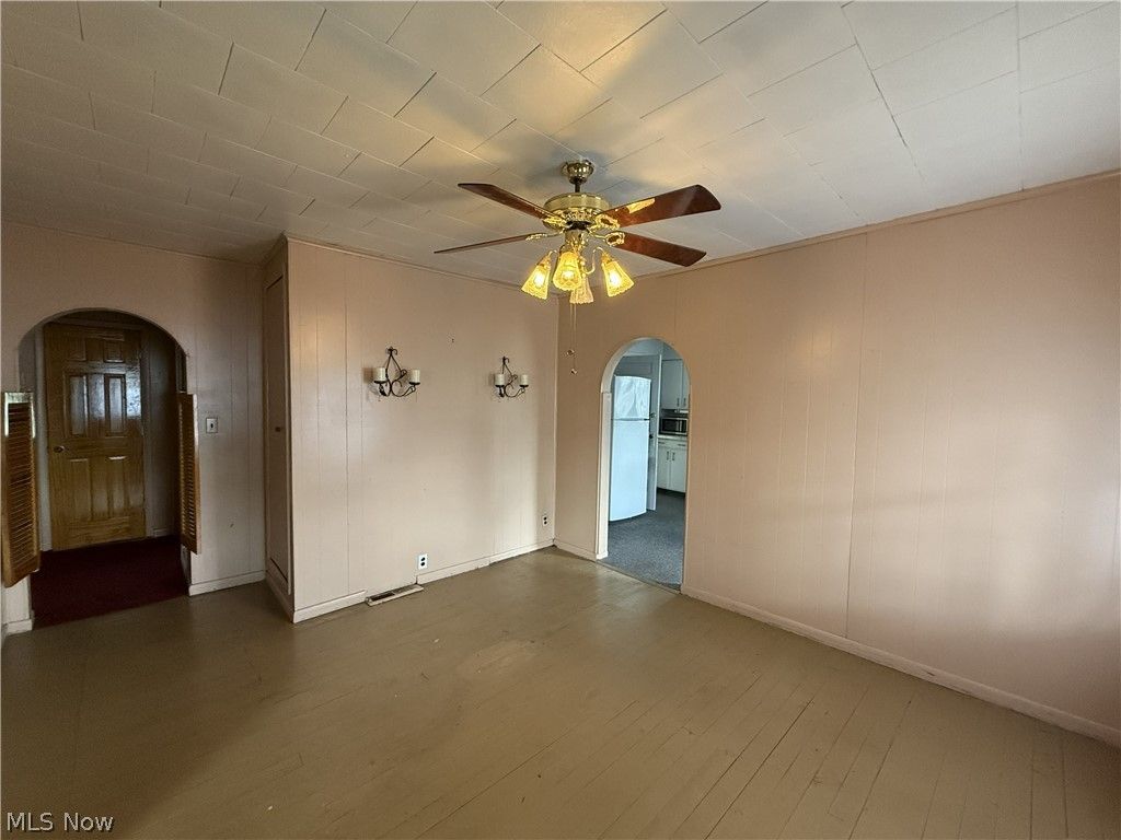 Photo of 309 7th Street, Toronto, OH 43964 (MLS # 5205402)