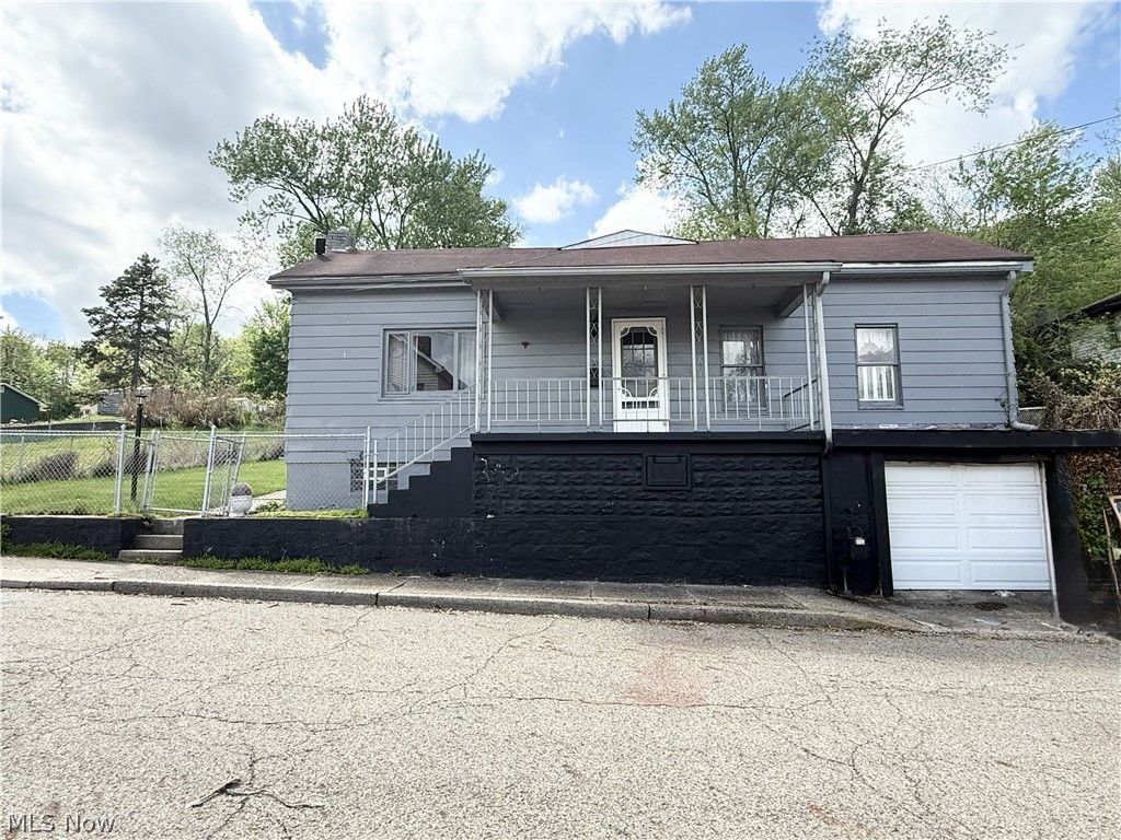 Photo of 309 7th Street, Toronto, OH 43964 (MLS # 5205402)