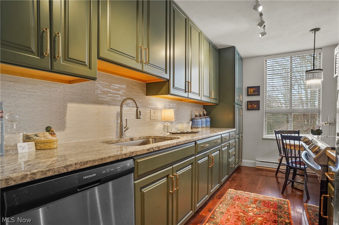 Silver Lake Towers Condo - Residential