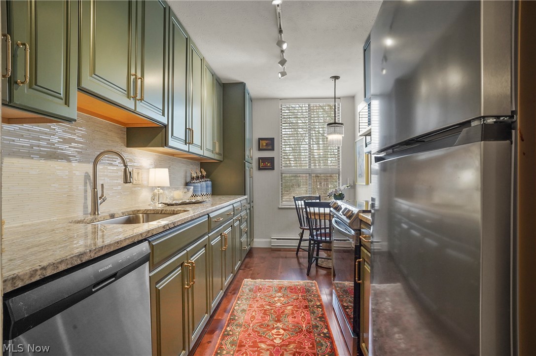 Silver Lake Towers Condo - Residential