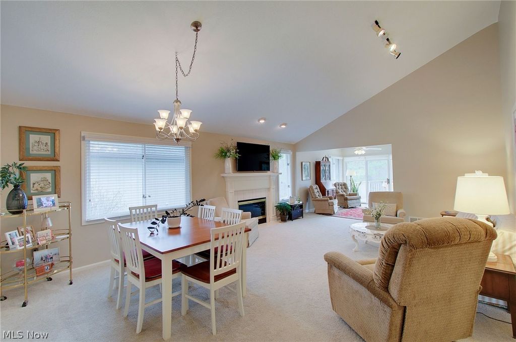 Photo of 1027 Heath Way, Stow, OH 44224 (MLS # 5197746)