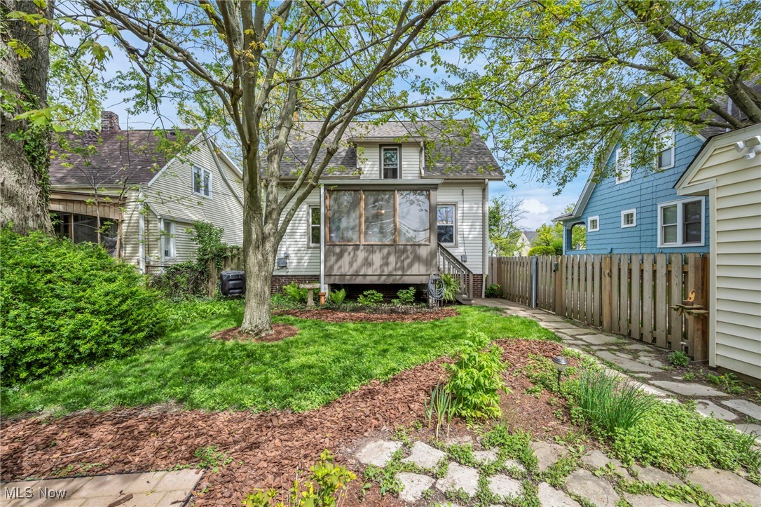 Broadfield - Residential